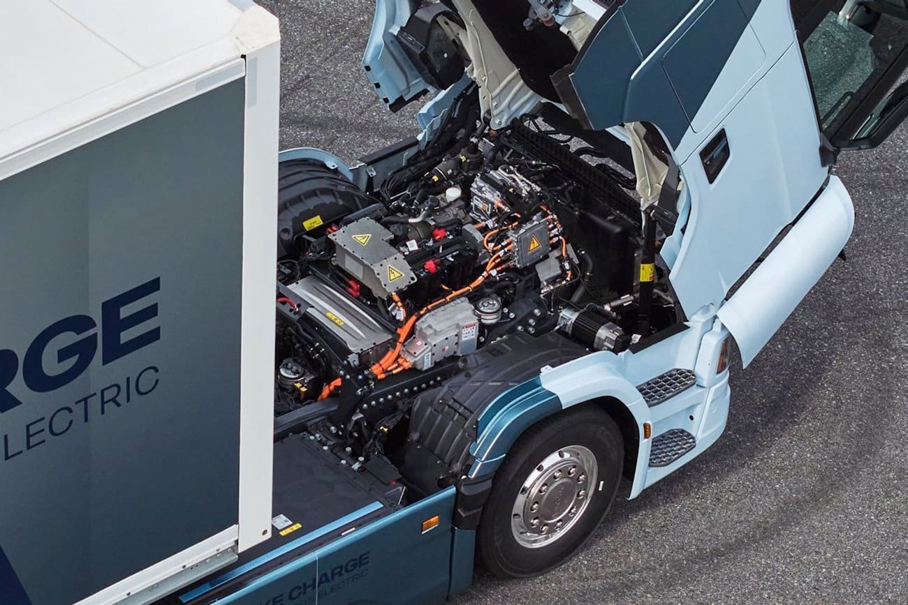 Às vésperas da COP30, Gigantes Elétricos alerta para urgência na eletrificação de caminhões no Brasil