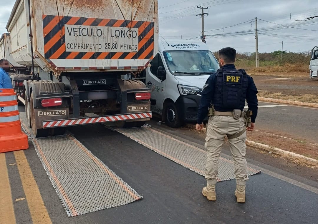 PRF e Sefaz do Piauí realizam fiscalização de excesso de peso na BR-316