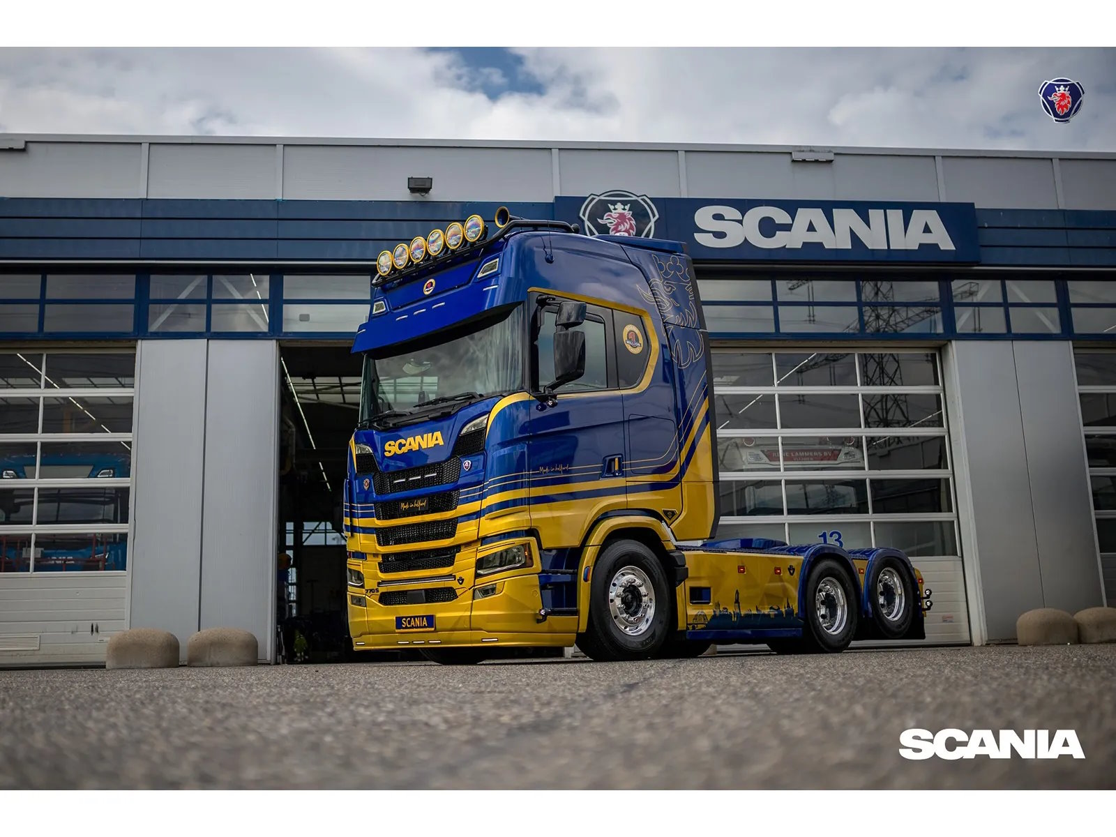 Milionésimo caminhão Scania é leiloado e já tem dono na Holanda