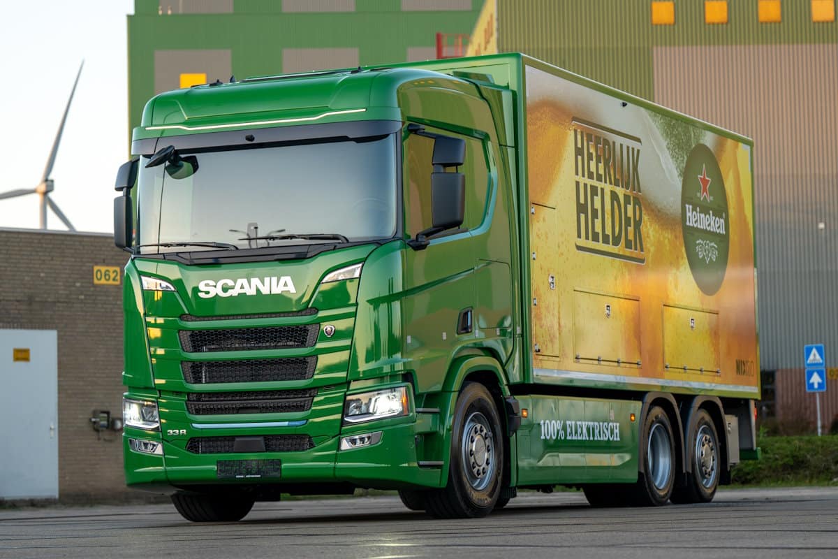 Scania elétrico vai transportar cerveja Heineken na Holanda