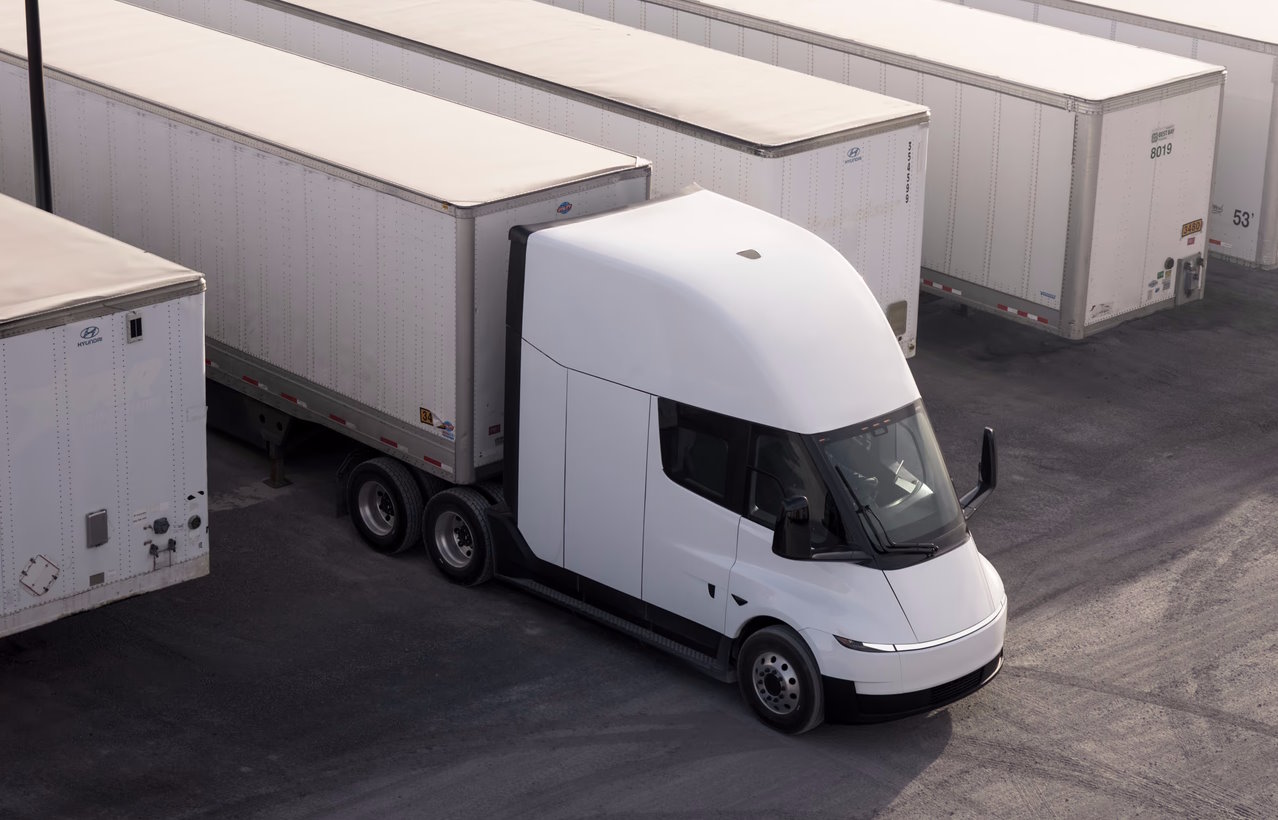 Image for 500 CAMINHÕES – Einride faz o maior pedido do Tesla Semi até agora