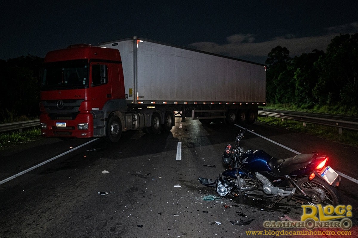 Image for Colisão com caminhão parado em rodovia gera indenização de R$ 32 mil para motociclista
