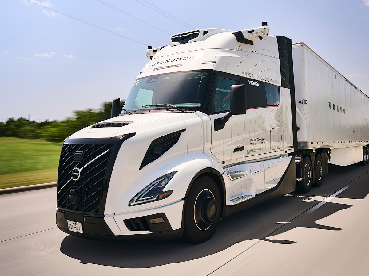 Image for Volvo VNL operando sem motorista começa a rodar no Texas
